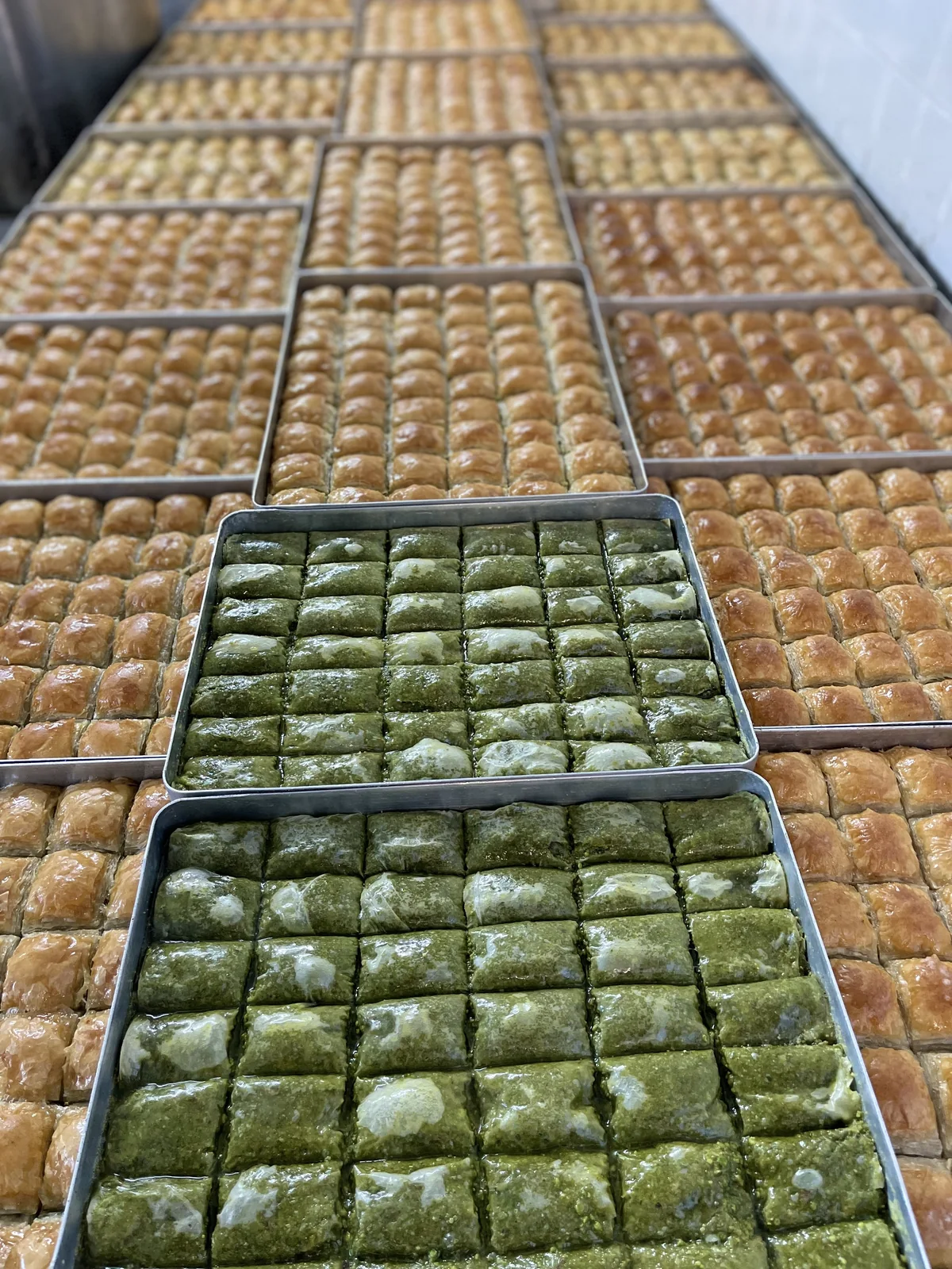 Baklava-Bleche mit Pistazien aus der Sultan Produktion